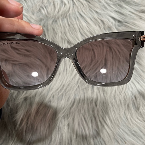 Michael Kors sunglasses Brown - Picture 6 of 7